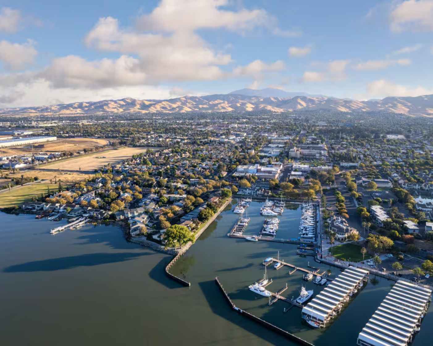 Car transport service in Pittsburg, CA - Vanta Auto Transport